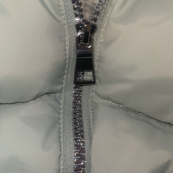 Girly Sage puffer waist length Coat - Picture 6 of 7